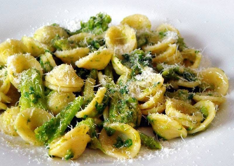 Orecchiette-e-broccoli-1